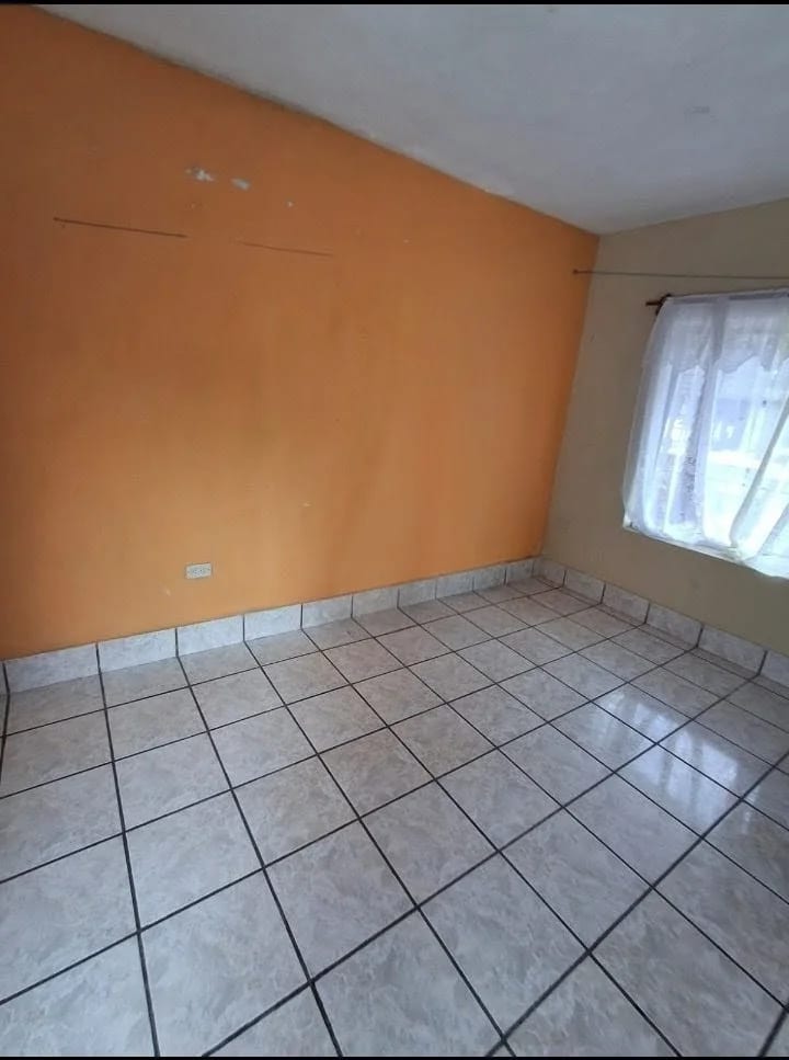 CASA en Venta - Los Olivos zona 18 — foto 6 de 14