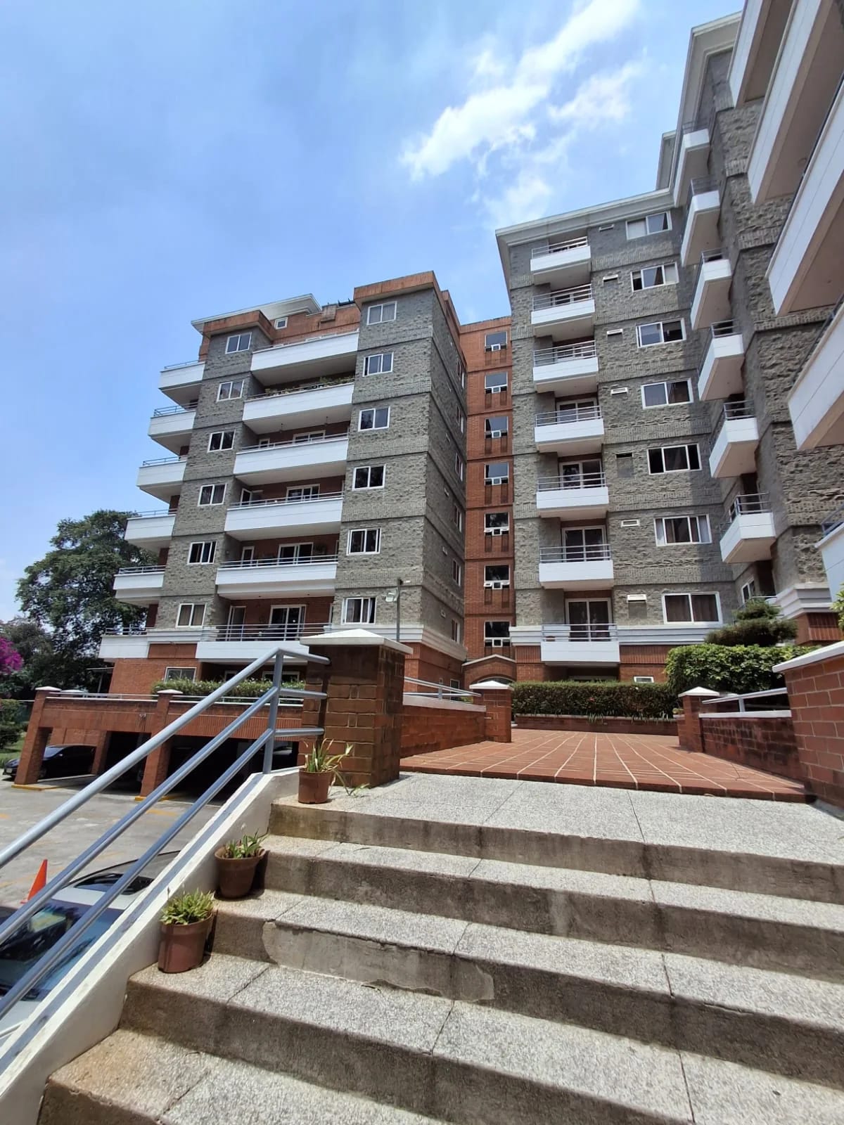 APARTAMENTO en Venta - Jardines de la Floresta, zona 7 — foto 1 de 17