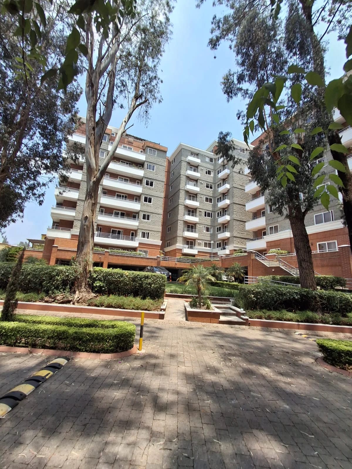 APARTAMENTO en Venta - Jardines de la Floresta, zona 7 — foto 2 de 17