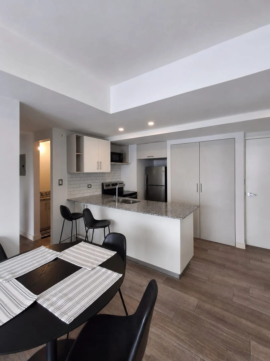 APARTAMENTO EN VENTA | TRIBECA ZONA 11 — foto 7 de 16