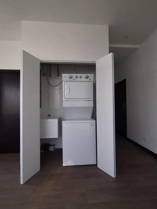 Apartamento en Venta  - DIAGOSEIS Zona 10  — foto 2 de 8