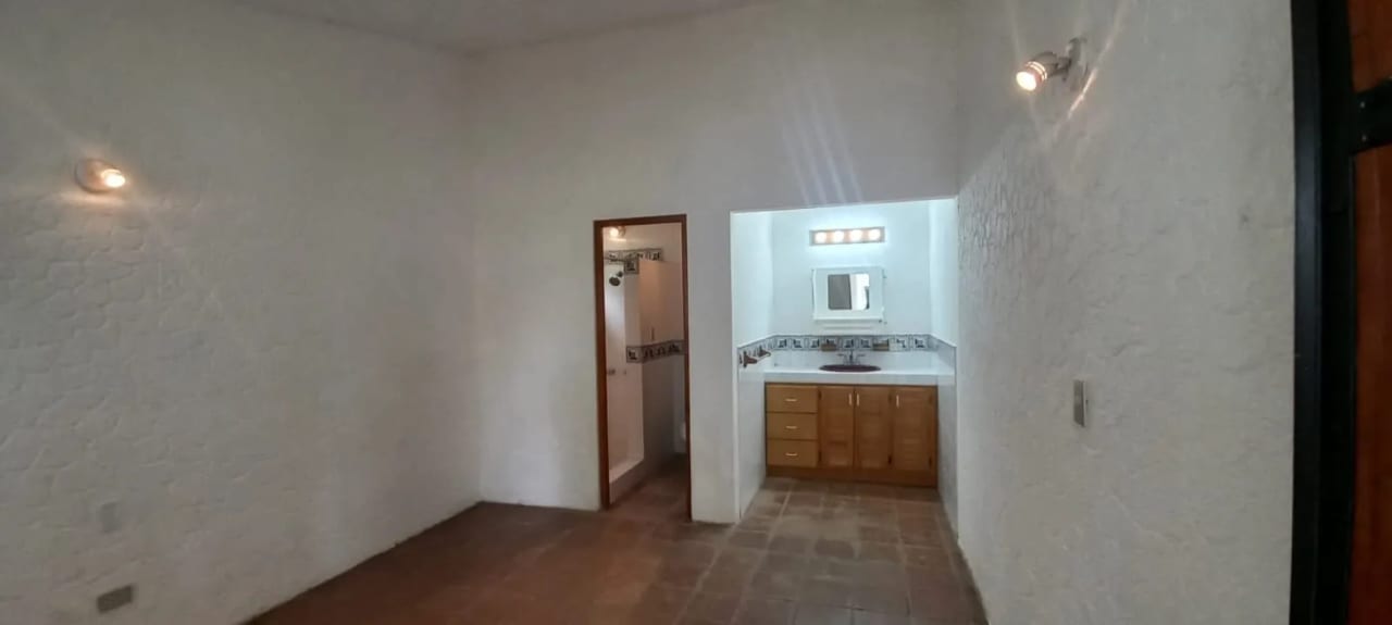 Casa en Venta - Panajachel  — foto 3 de 11