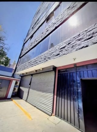 Edificio con Bodega en Alquiler – 20 Calle, Zona 10 — miniatura 1 de 15
