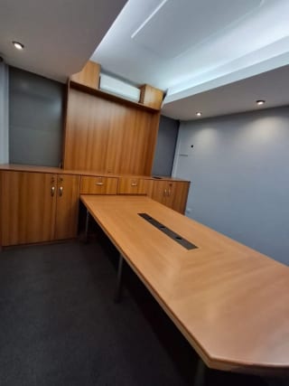 Edificio con Bodega en Alquiler – 20 Calle, Zona 10 — miniatura 14 de 15