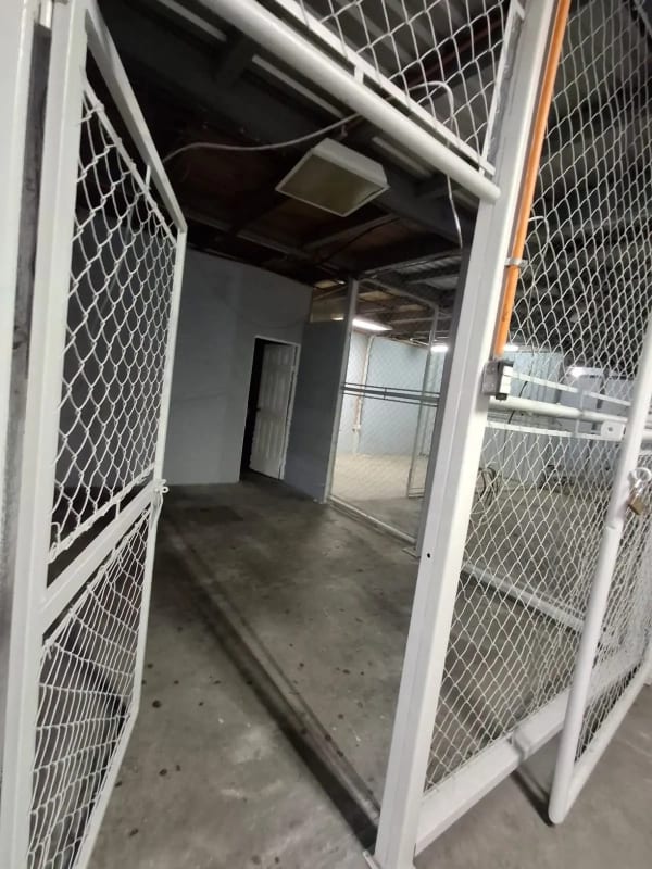 Edificio con Bodega en Alquiler – 20 Calle, Zona 10 — foto 4 de 15