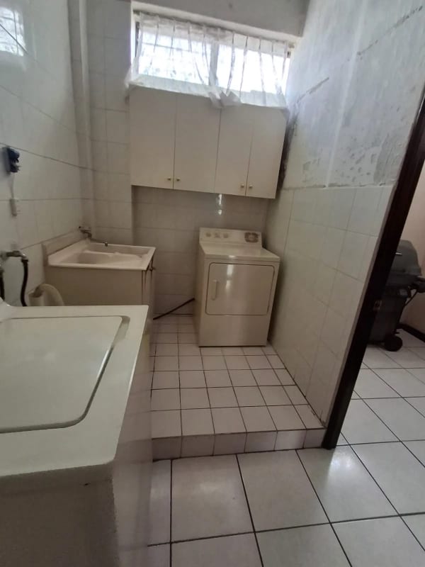 Edificio Zona 15 en  Venta — foto 3 de 11