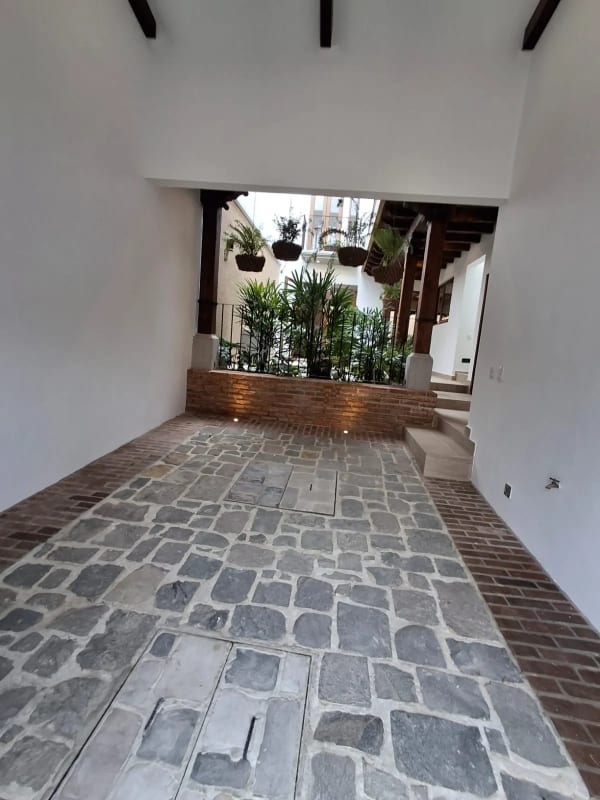 Casa en Venta - Los Franciscanos LUZ (hacia Alotenango) Antigua Guatemala — foto 2 de 15