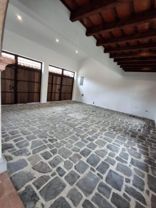 Casa en Venta - Los Franciscanos OASIS - (hacia Alotenango) Antigua Guatemala — miniatura 2 de 17