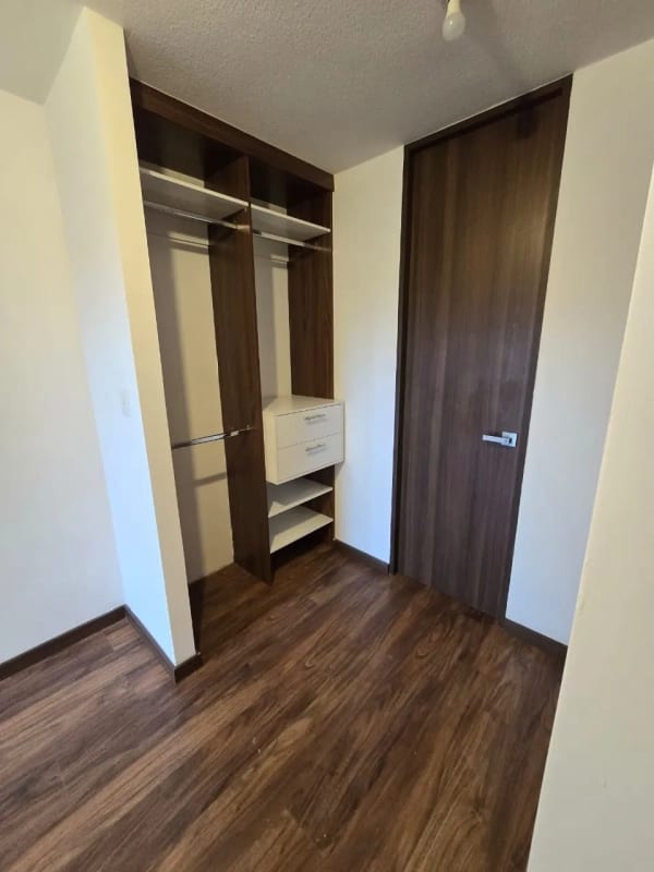 Apartamento en Venta - Aralia 2, Zona 11 — foto 6 de 14