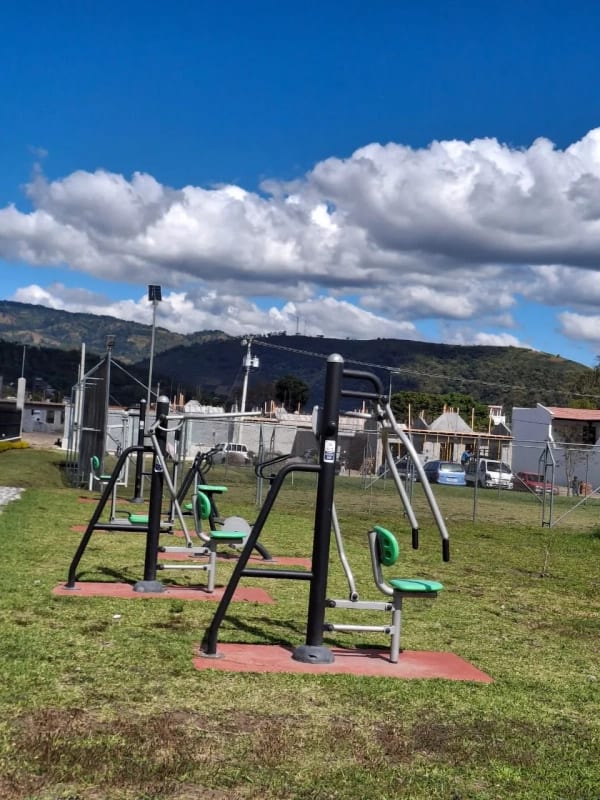 CASAS - en Venta  Las Mariposa san Miguel Dueñas, Sacatepequez — foto 8 de 11