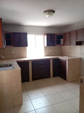 Casa en Venta - Los Olivos zona 18 — miniatura 7 de 14