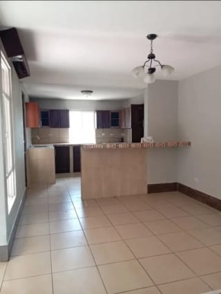 Casa en Venta - Los Olivos zona 18 — miniatura 6 de 14