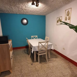 EDFICIO en Venta _ Calzada San Juan zona 7 — miniatura 9 de 17