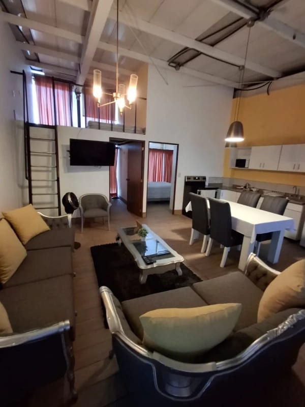 EDFICIO en Venta _ Calzada San Juan zona 7 — foto 5 de 17