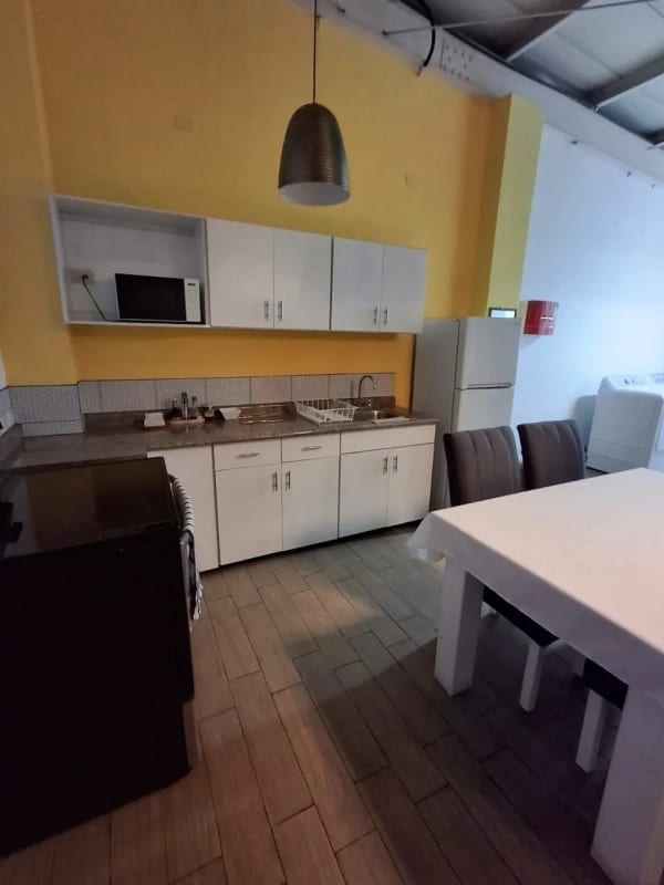 EDFICIO en Venta _ Calzada San Juan zona 7 — foto 3 de 17